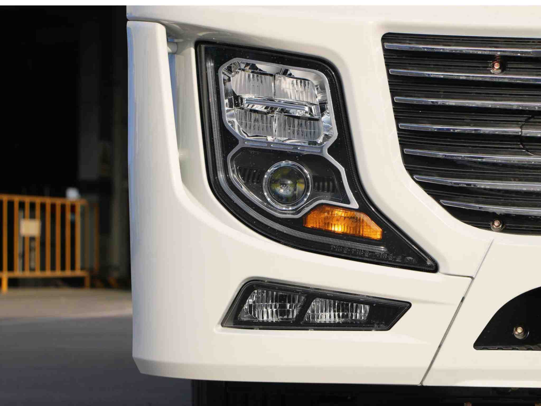 den-dau-keo-dien-xcmg